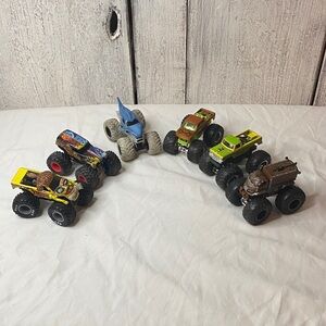 Hot Wheels Monster Jam Monster Trucks LOT OF 6
